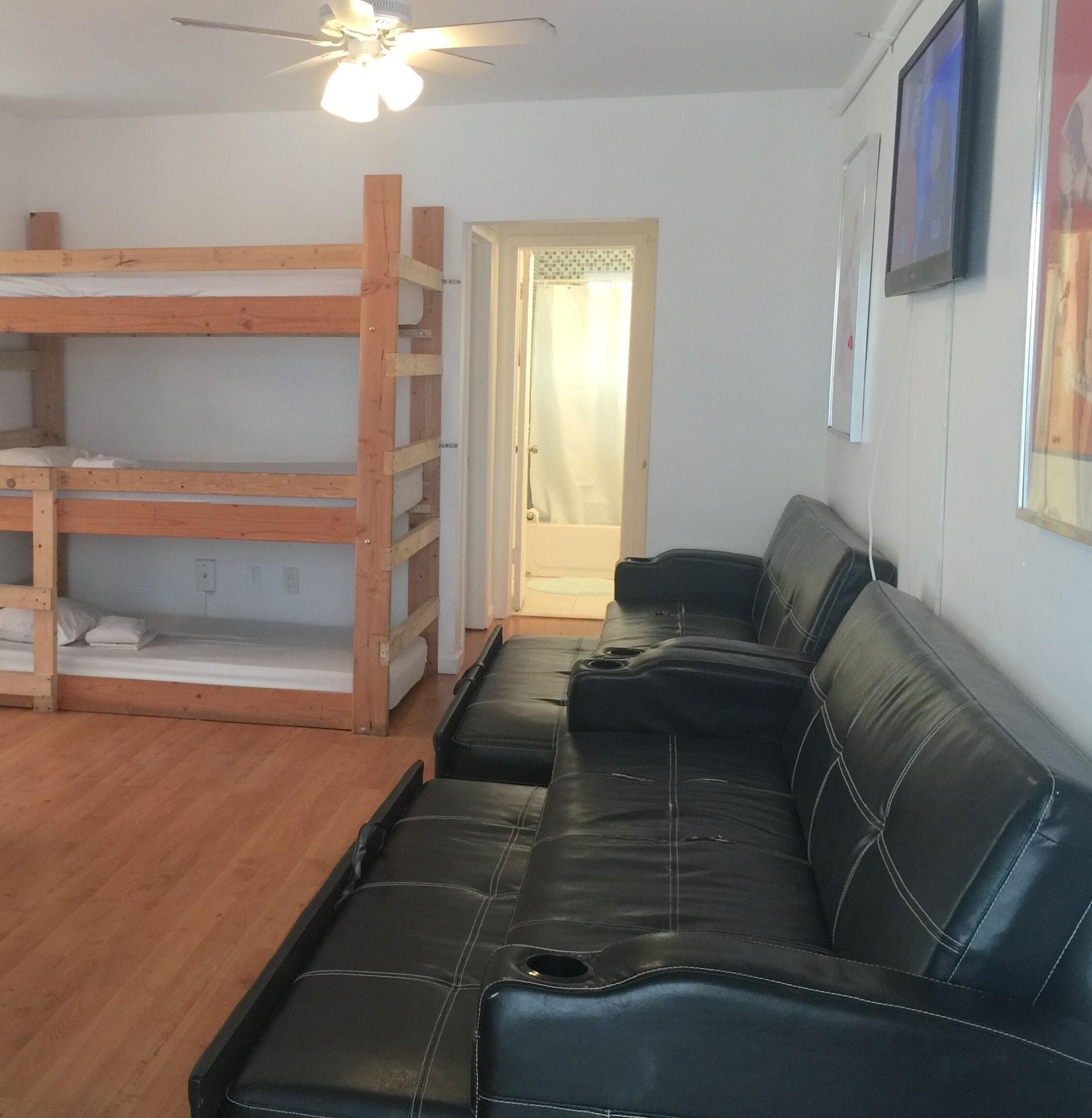 Bikini Hostel, Cafe & Beer Garden (Adults Only) Miami Beach Eksteriør billede