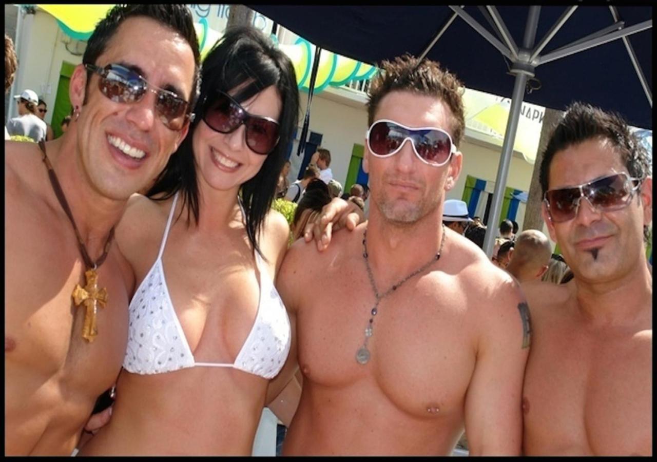 Bikini Hostel, Cafe & Beer Garden (Adults Only) Miami Beach Eksteriør billede